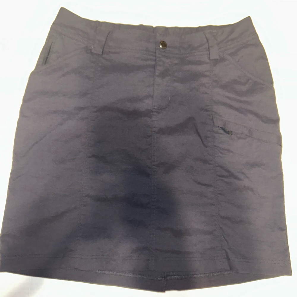 Duluth Trading Co Women's Dark Blue Skort size 12